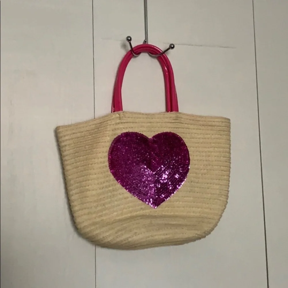 Beach Bag With Heart Pre Owned